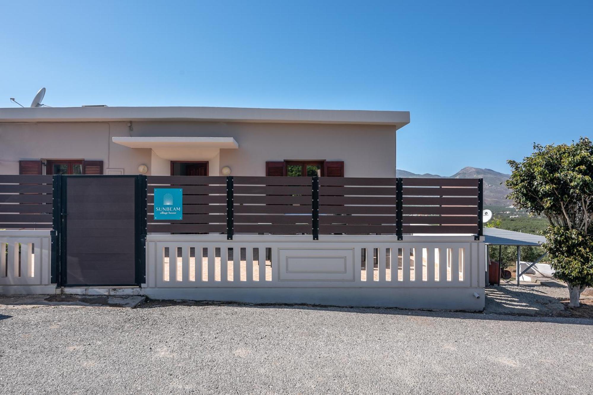 Sunbeam Village House- 5Min From Falassarna Bch 키사모스 외부 사진